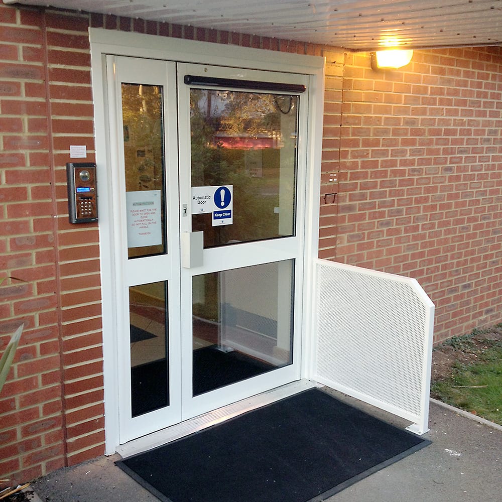 Automatic sliding door installed for commercial shop entrance in Scotland
